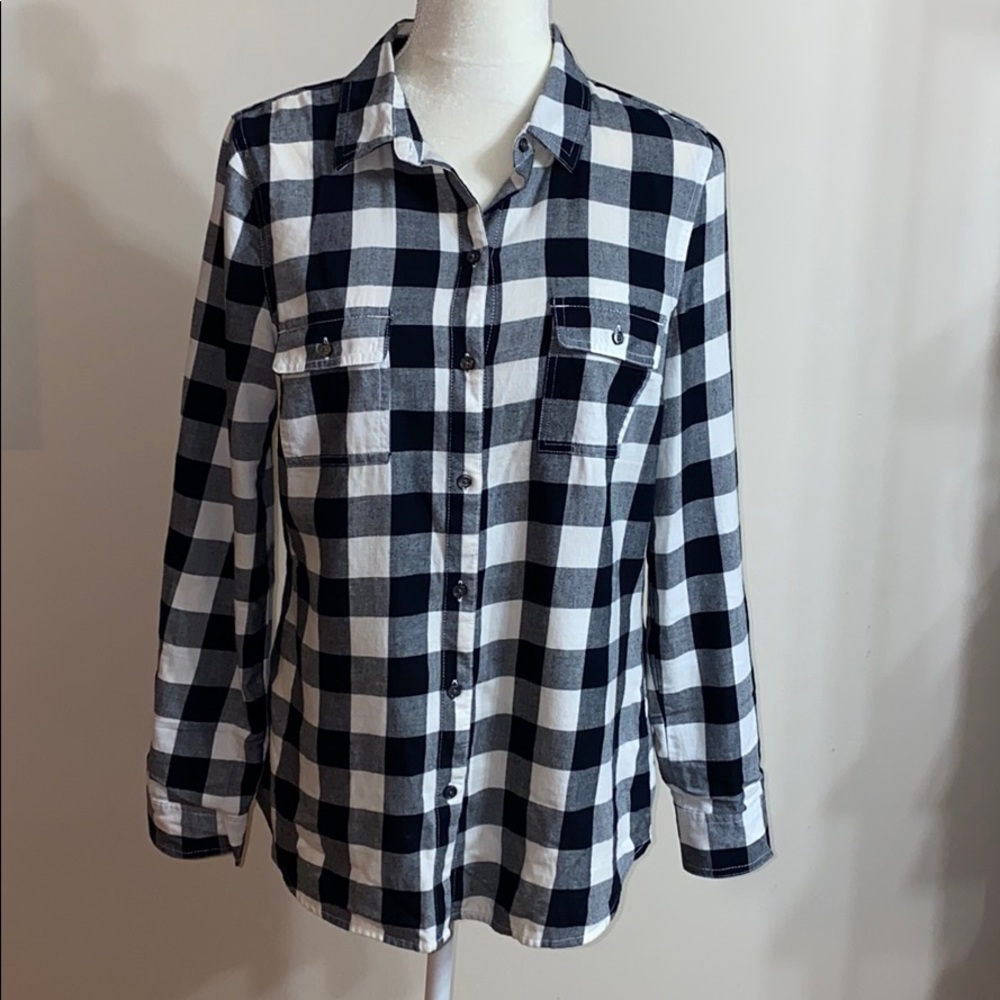 Old Navy Button down blouse -plaid-